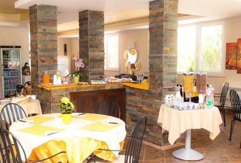 Hotel Villa Aurora لاتينا المظهر الخارجي الصورة