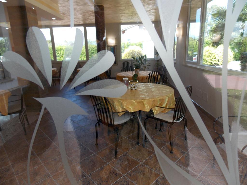 Hotel Villa Aurora لاتينا المظهر الخارجي الصورة