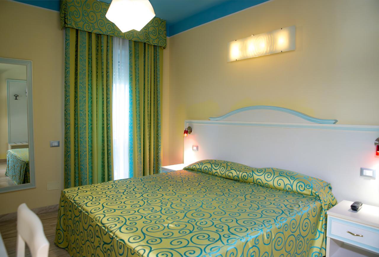 Hotel Villa Aurora لاتينا المظهر الخارجي الصورة