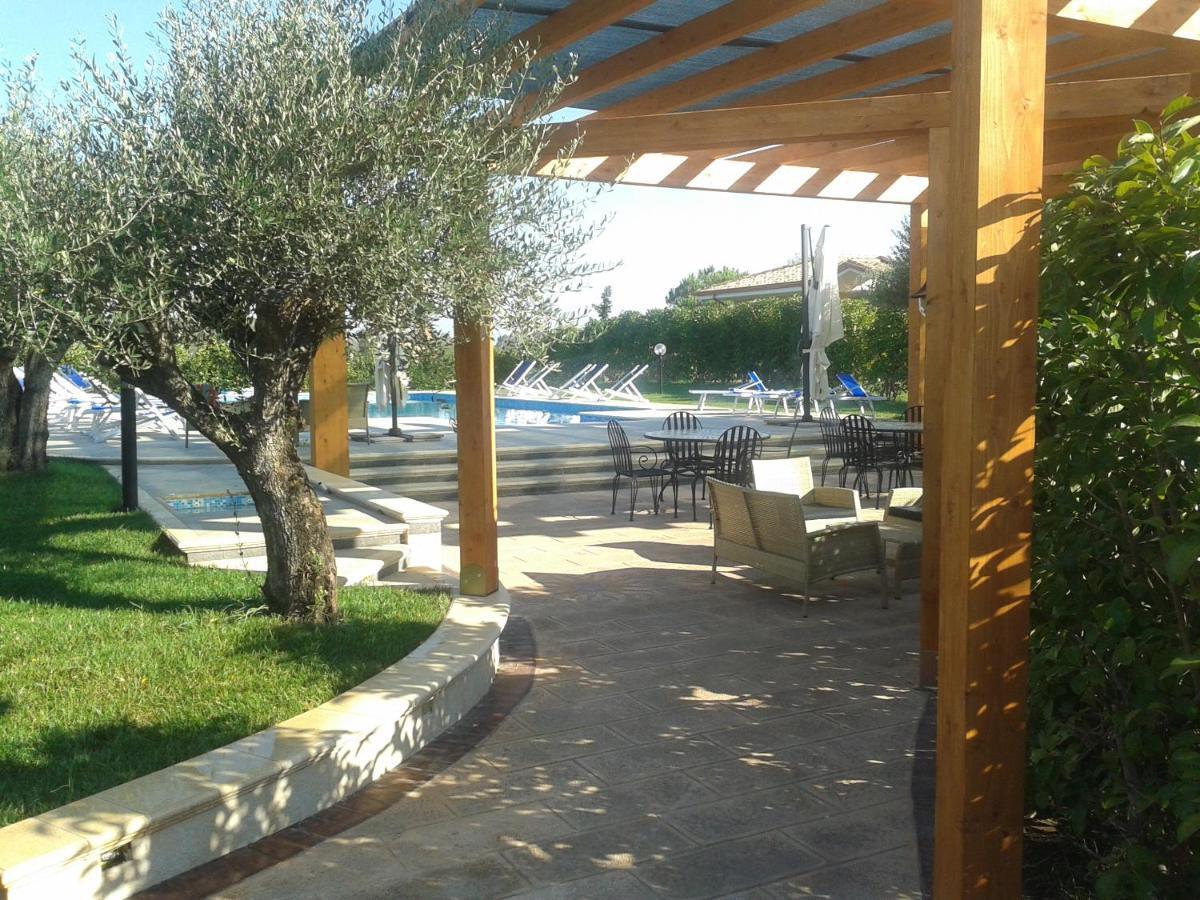 Hotel Villa Aurora لاتينا المظهر الخارجي الصورة